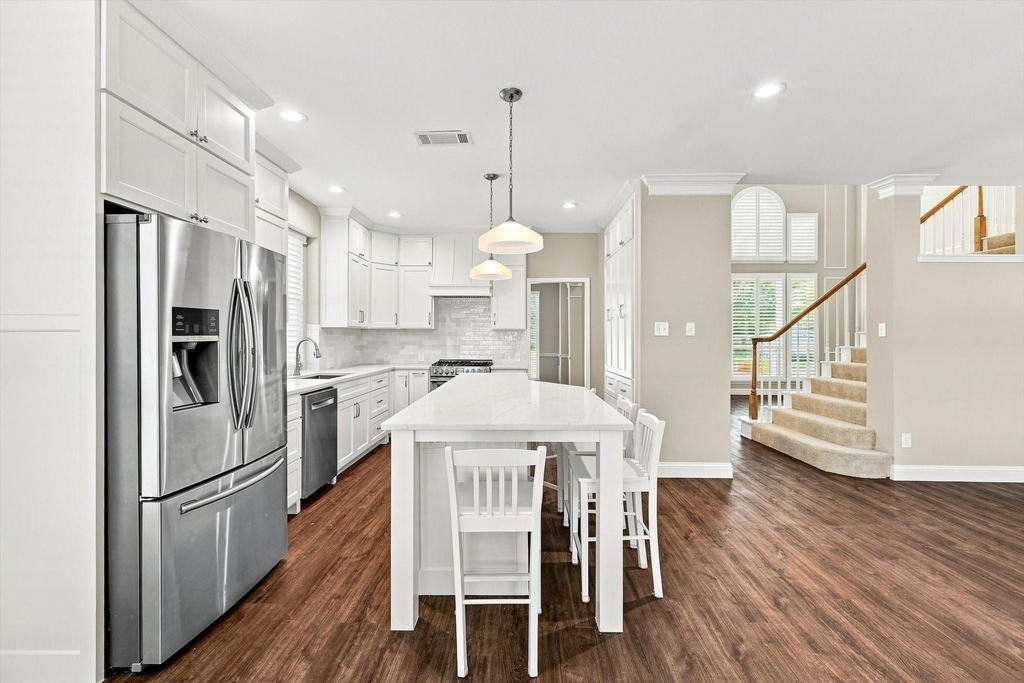 8809 Hedge Row Court - Photo 13