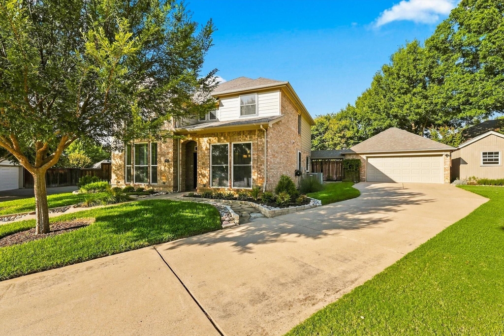 8809 Hedge Row Court - Photo 2
