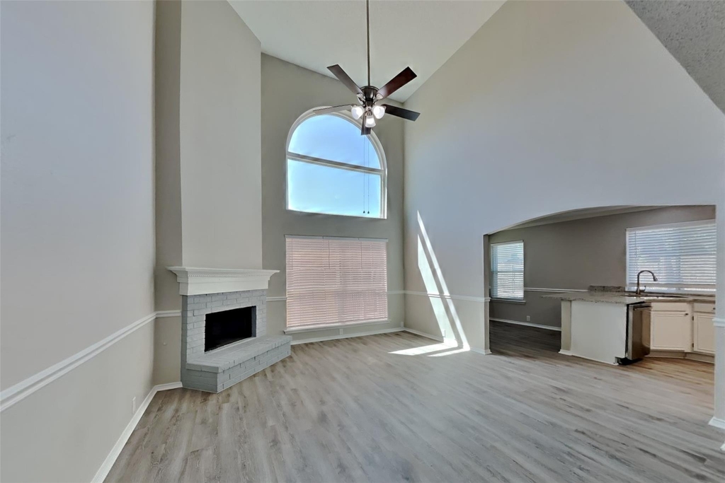 1101 Highland Station Drive - Photo 2
