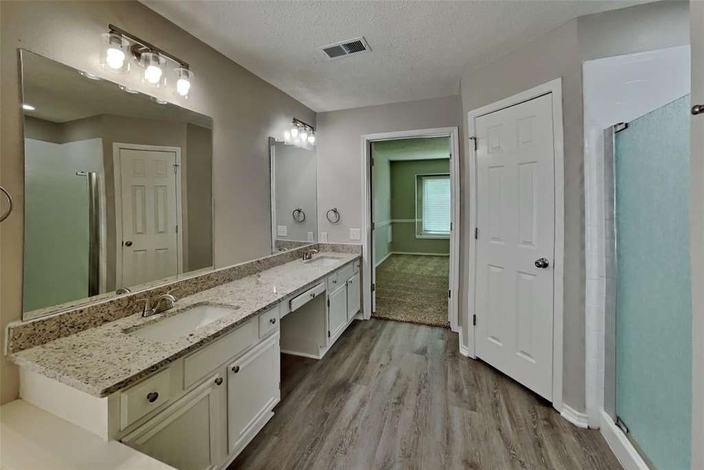 1101 Highland Station Drive - Photo 7