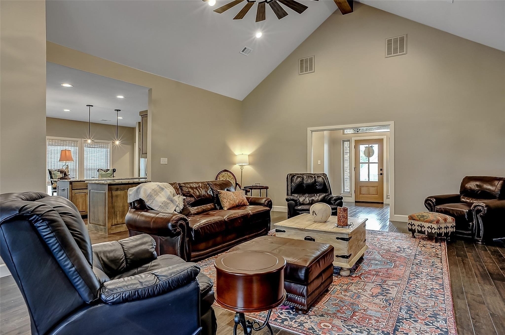 3818 Sumner Court - Photo 6