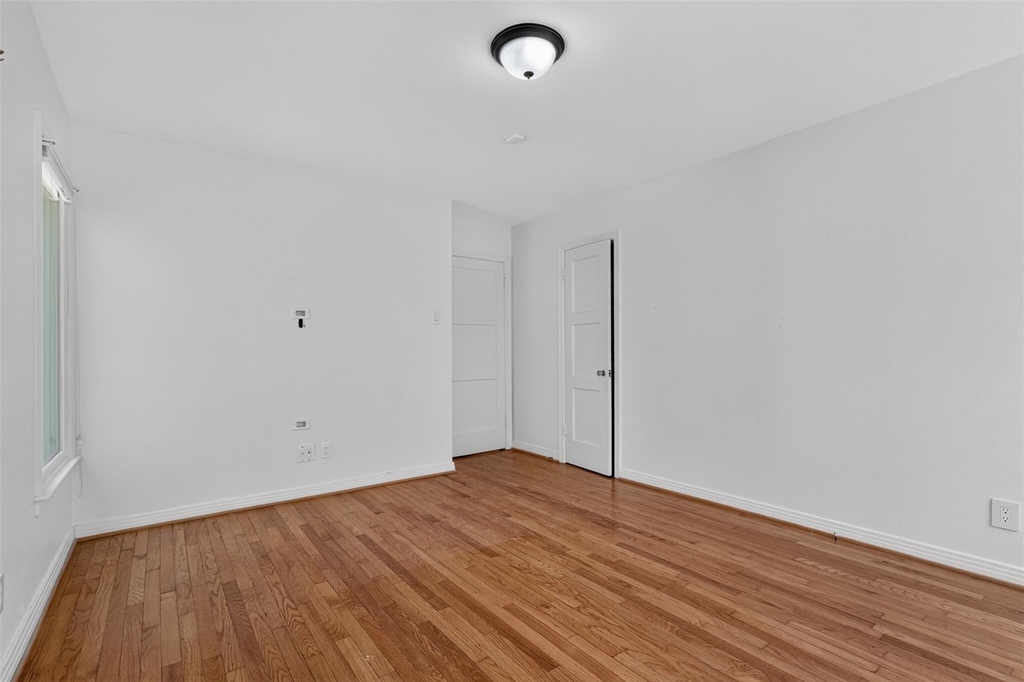 8515 Midway Road - Photo 8