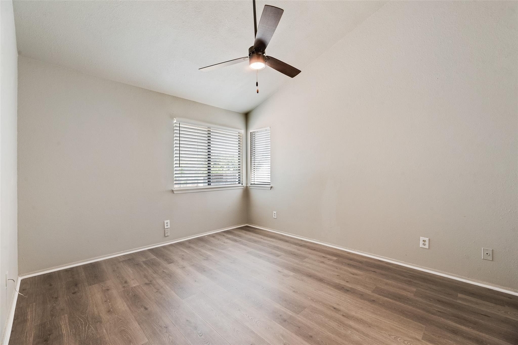 3305 Fairview Drive - Photo 9
