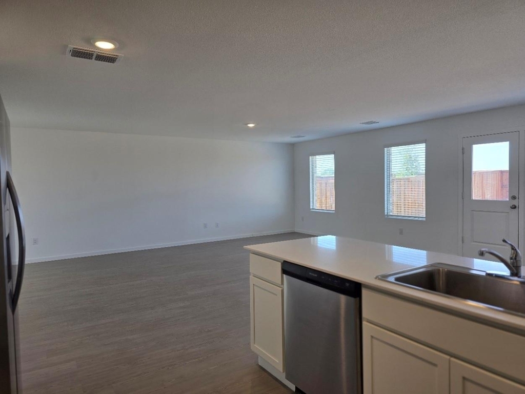 400 Back Country Drive - Photo 5