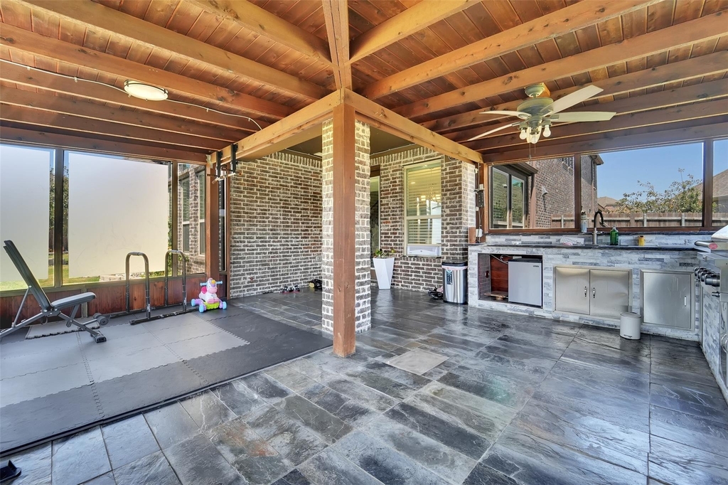 810 Acadia Court - Photo 31