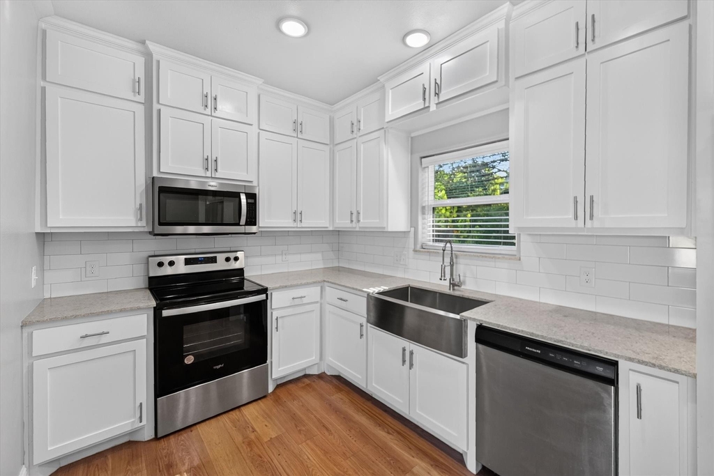 990 W 6th Avenue - Photo 3