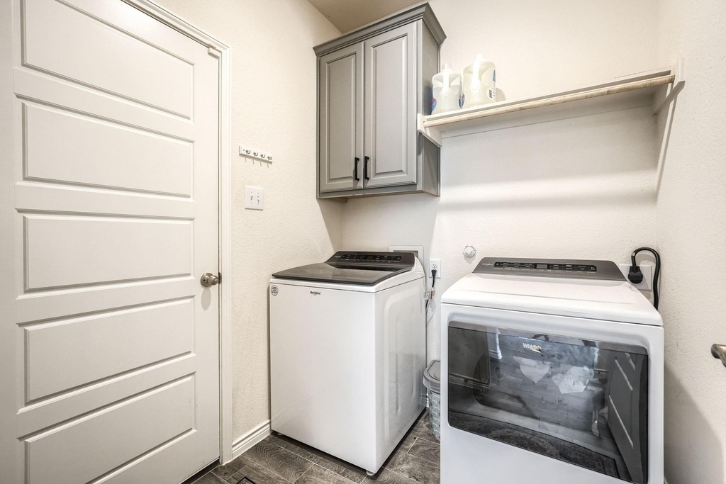 4119 Ellinger Drive - Photo 25