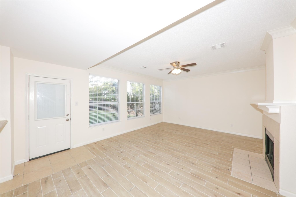 5000 Boxwood Lane - Photo 7