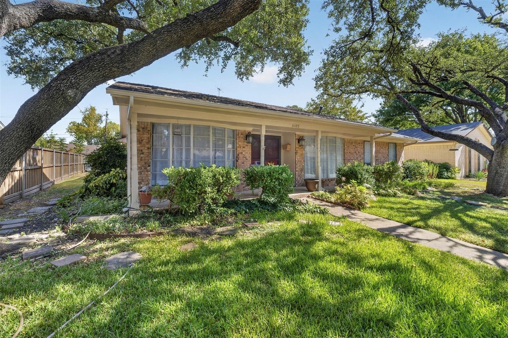 11125 Cactus Lane - Photo 2
