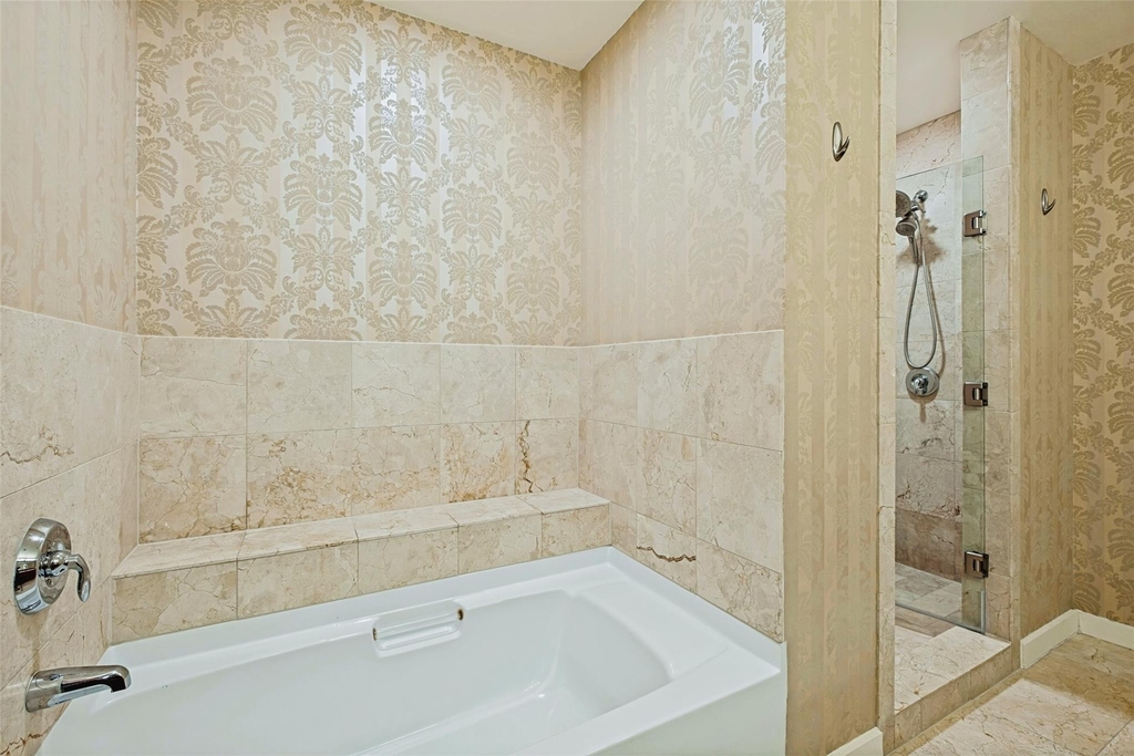 1200 Main Street - Photo 13
