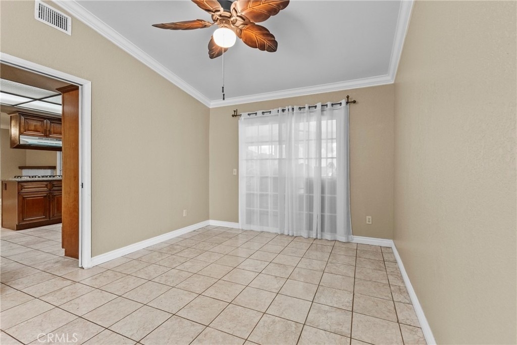 8557 Saddle Creek Drive - Photo 6