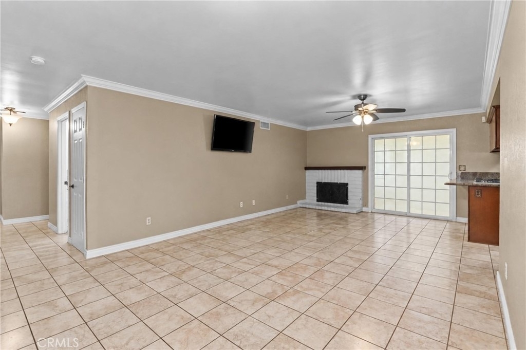 8557 Saddle Creek Drive - Photo 7
