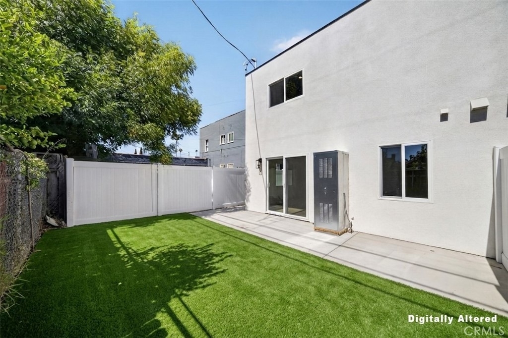 2939 1/2 10th Avenue - Photo 16