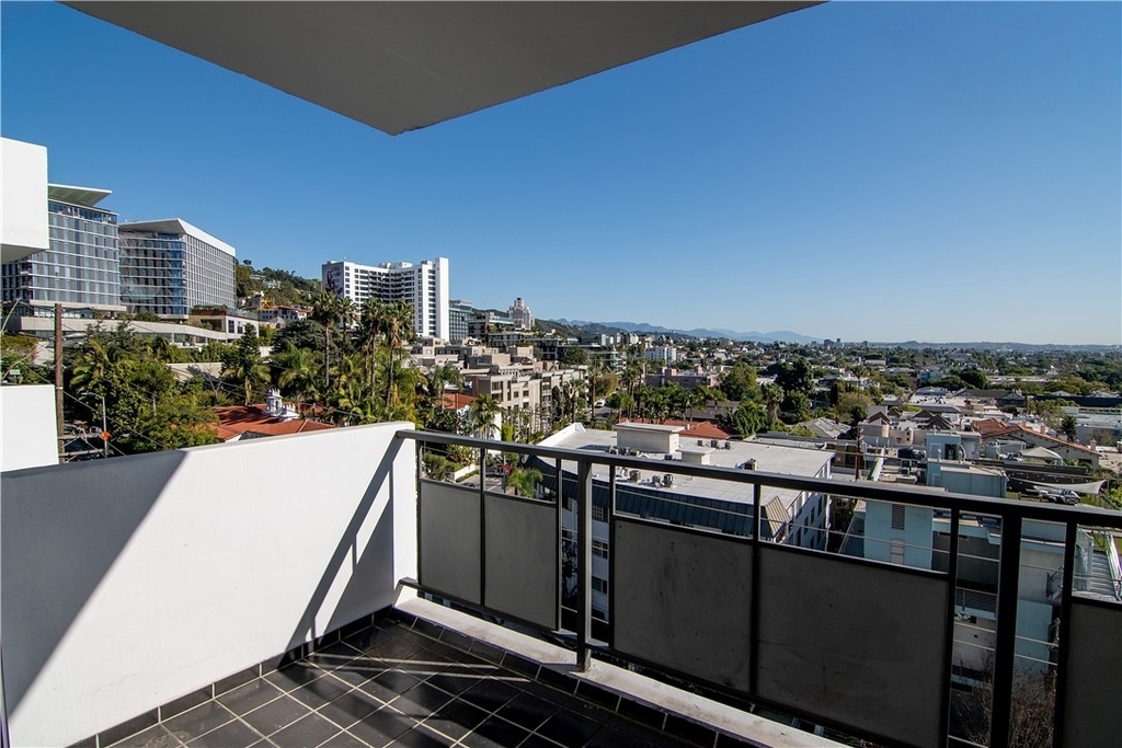 1155 N La Cienega Boulevard - Photo 17