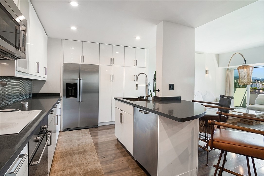 1155 N La Cienega Boulevard - Photo 24