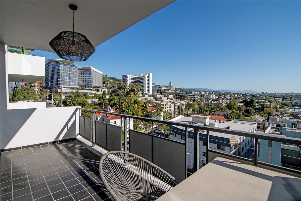 1155 N La Cienega Boulevard - Photo 19