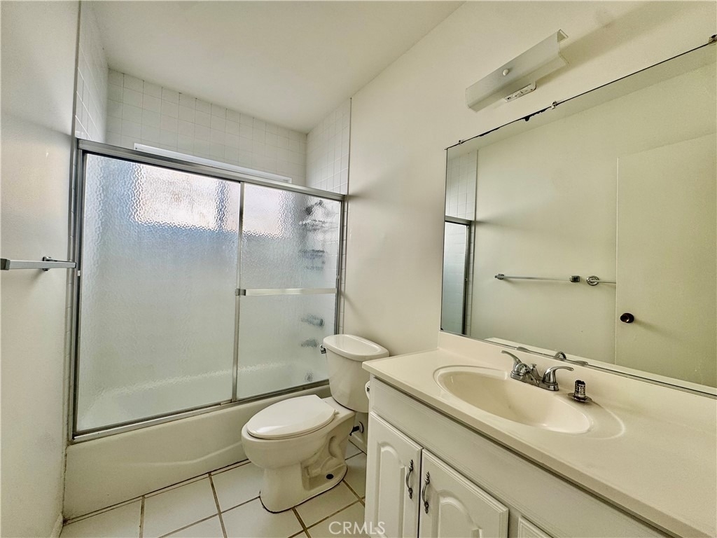 1331 Berkeley Street - Photo 25
