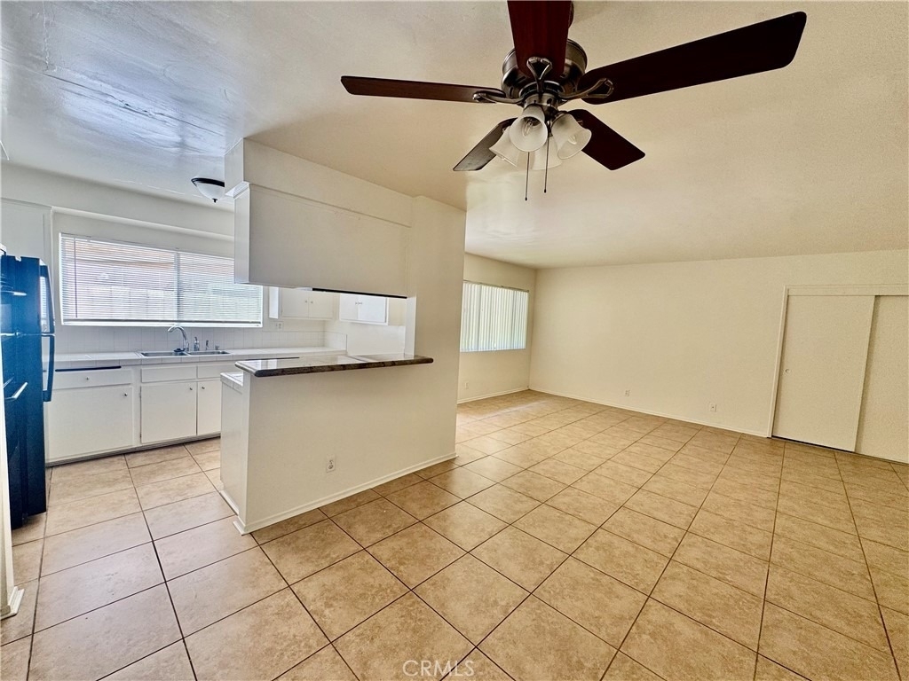 1331 Berkeley Street - Photo 12