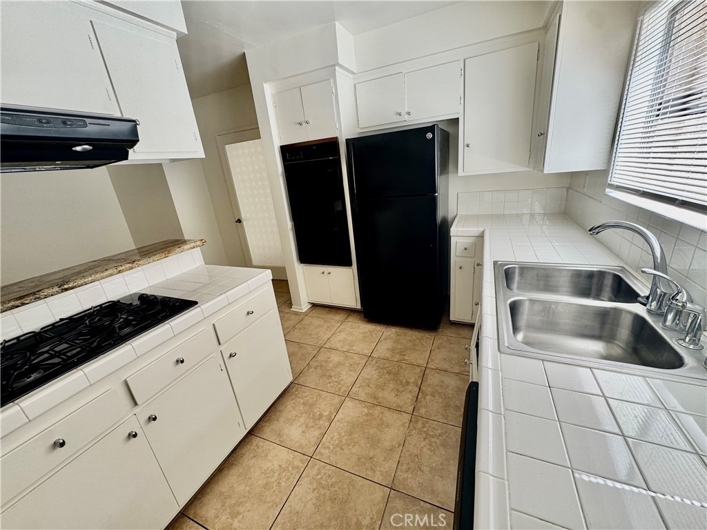 1331 Berkeley Street - Photo 16