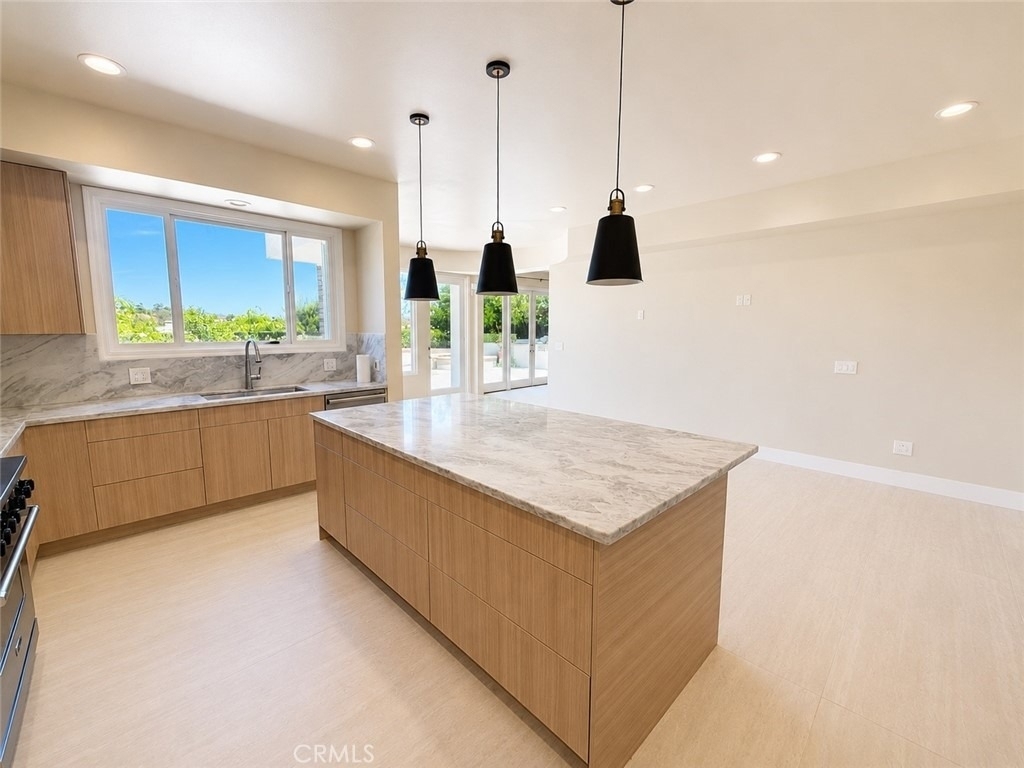 24907 Marbella Court - Photo 7
