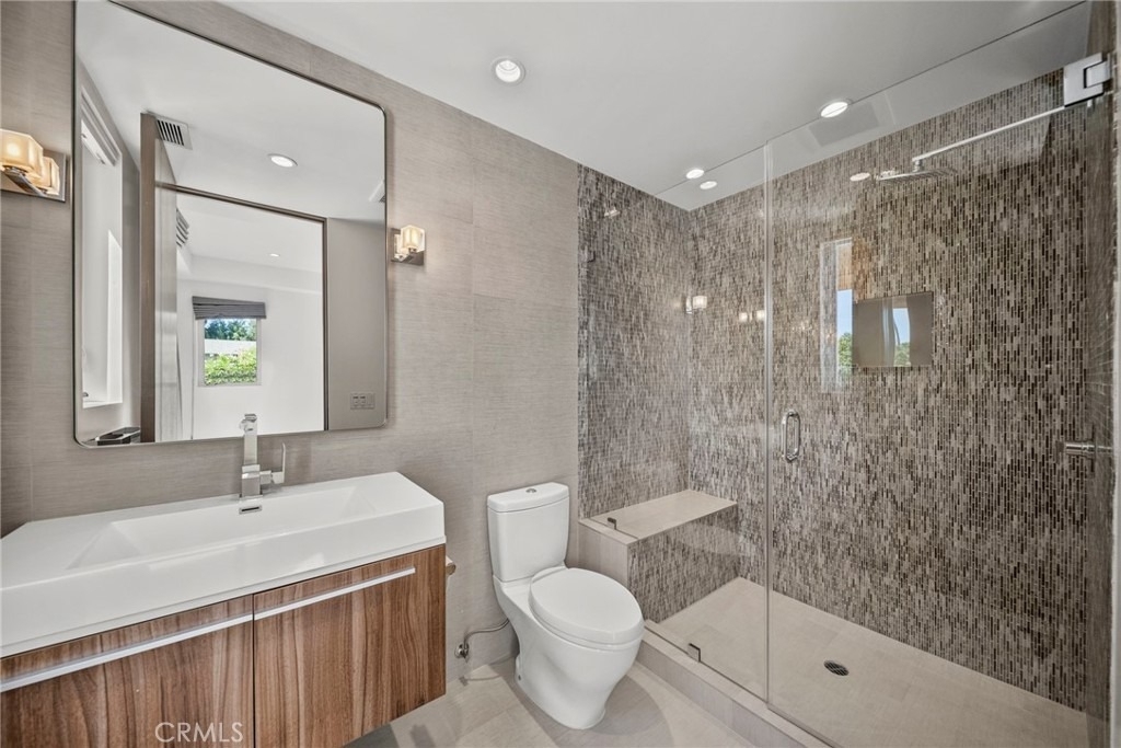 633 N Laurel Avenue - Photo 47
