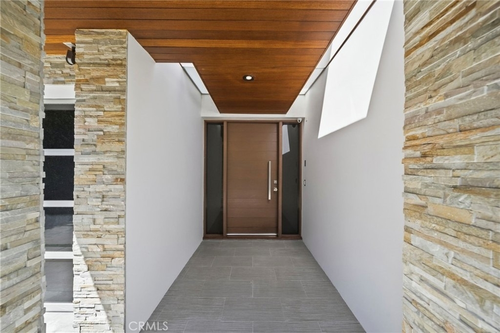 633 N Laurel Avenue - Photo 74
