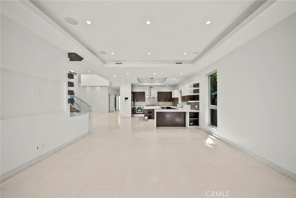 633 N Laurel Avenue - Photo 33