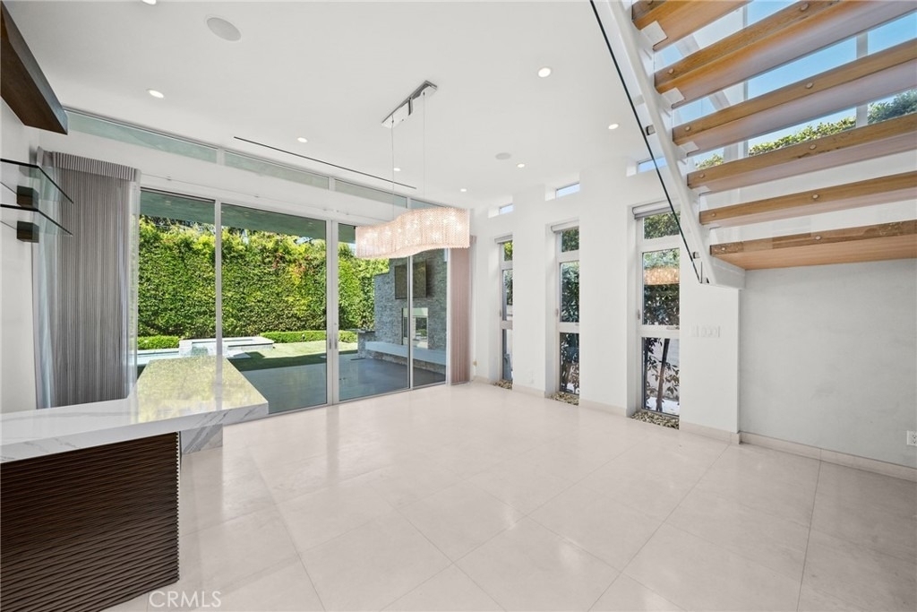633 N Laurel Avenue - Photo 17