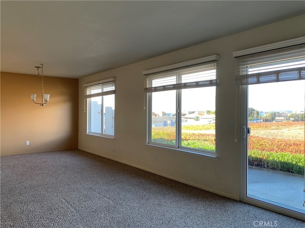 9148 Balboa - Photo 6