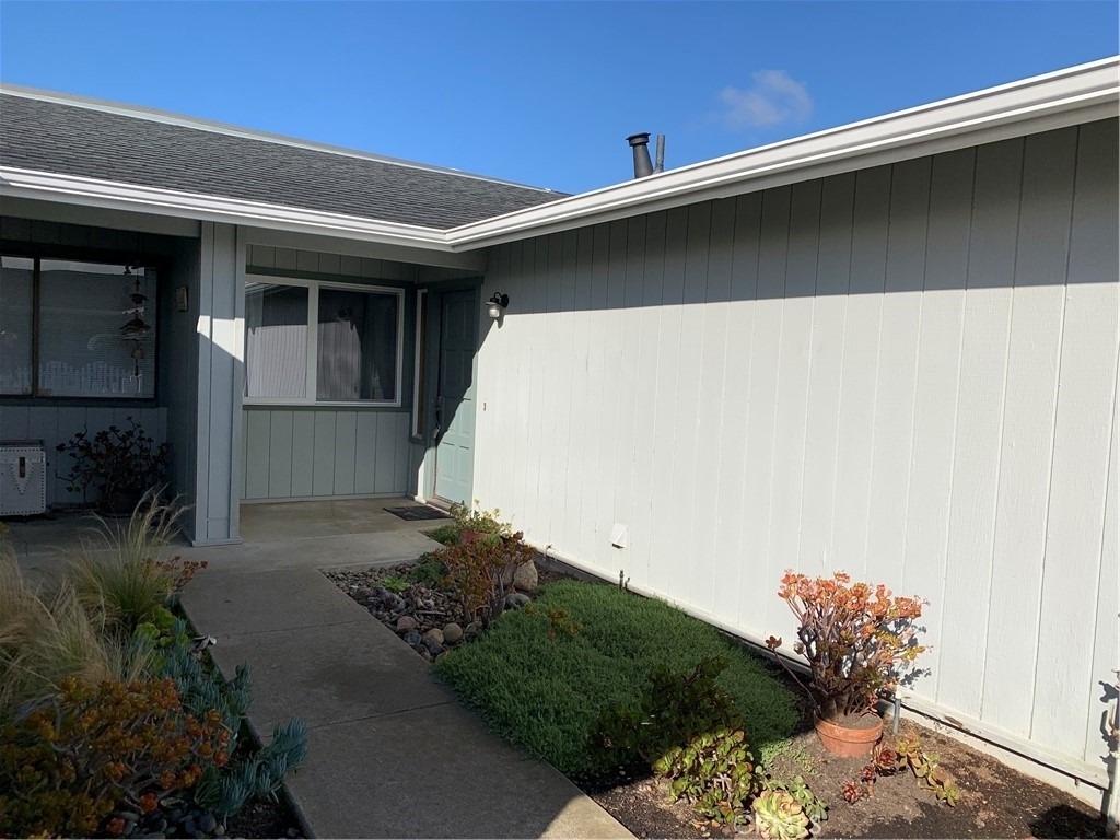 9148 Balboa - Photo 1