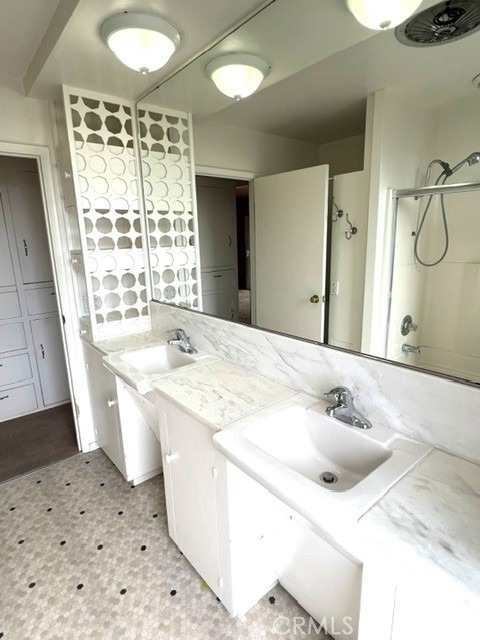 425 Wellington - Photo 24
