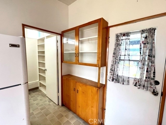 425 Wellington - Photo 13