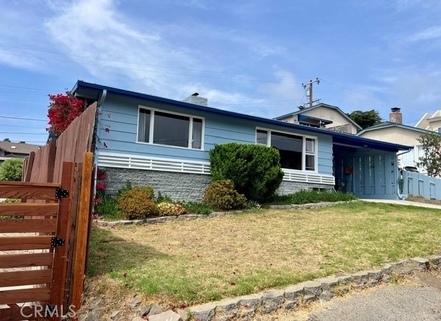 425 Wellington - Photo 0