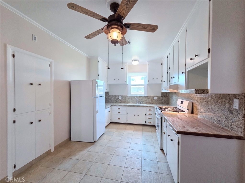 9497 Foster Road - Photo 20