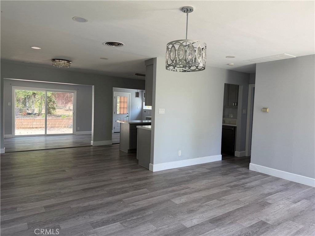 6603 Mitad Court - Photo 7