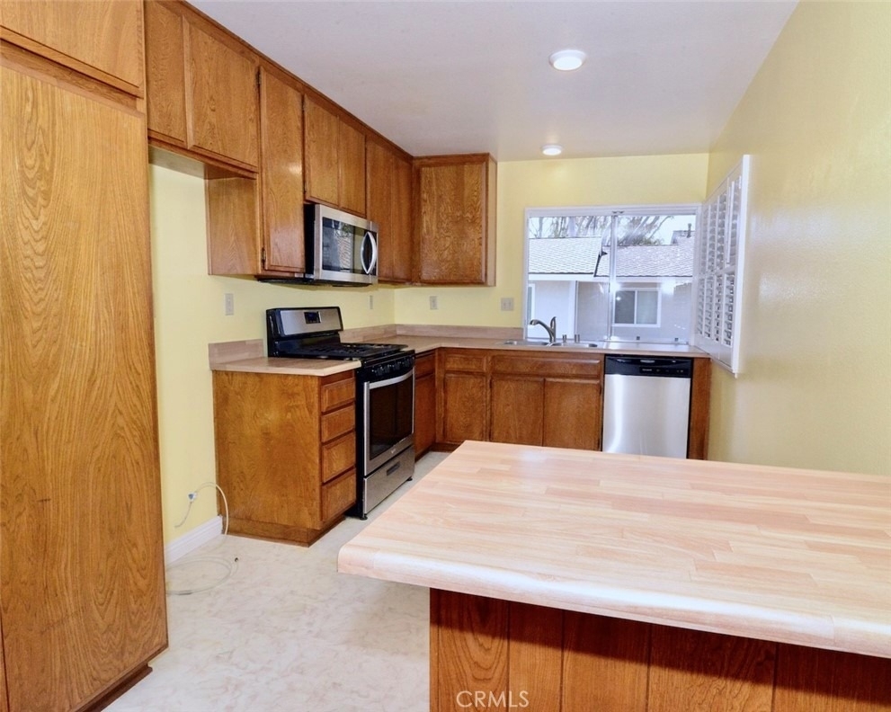 2470 Coventry Circle - Photo 5