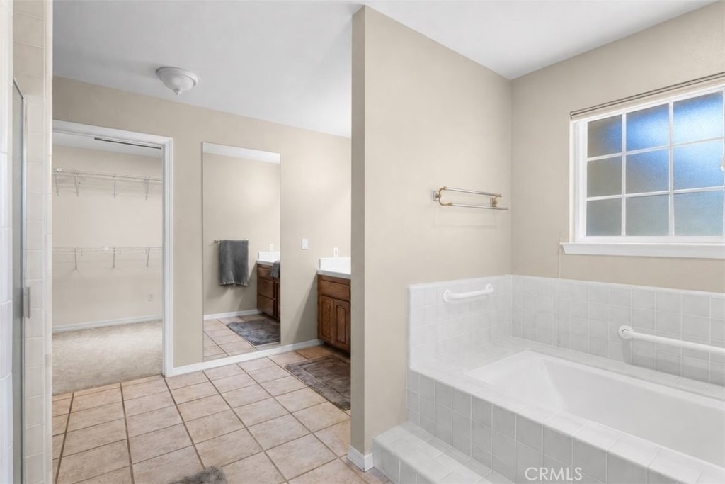 688 Willow Road - Photo 18
