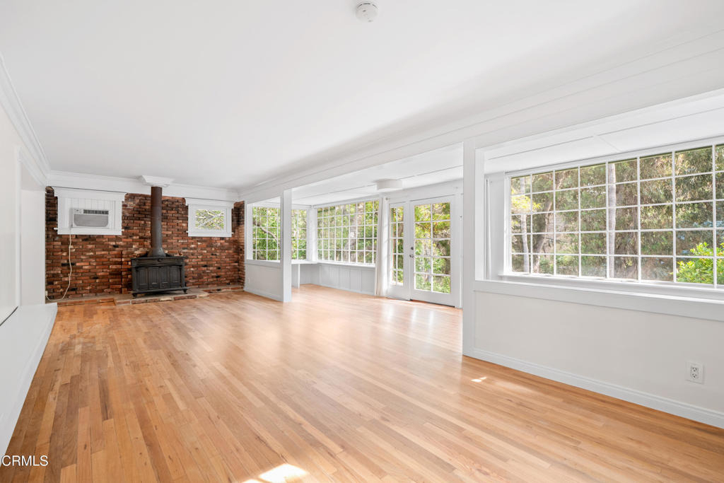 2024 Laurel Canyon Boulevard - Photo 1