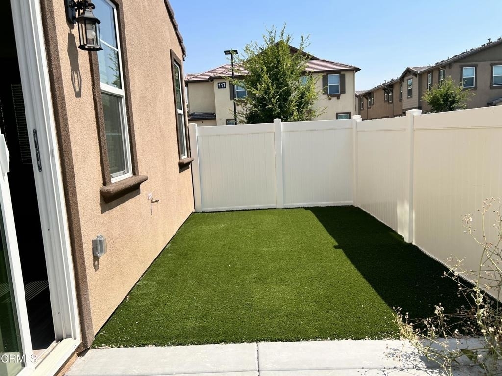 40493 Birchfield Drive - Photo 19