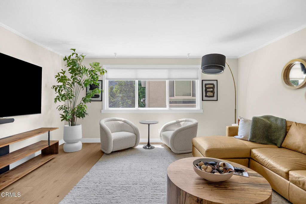 3762 Hughes Avenue - Photo 3
