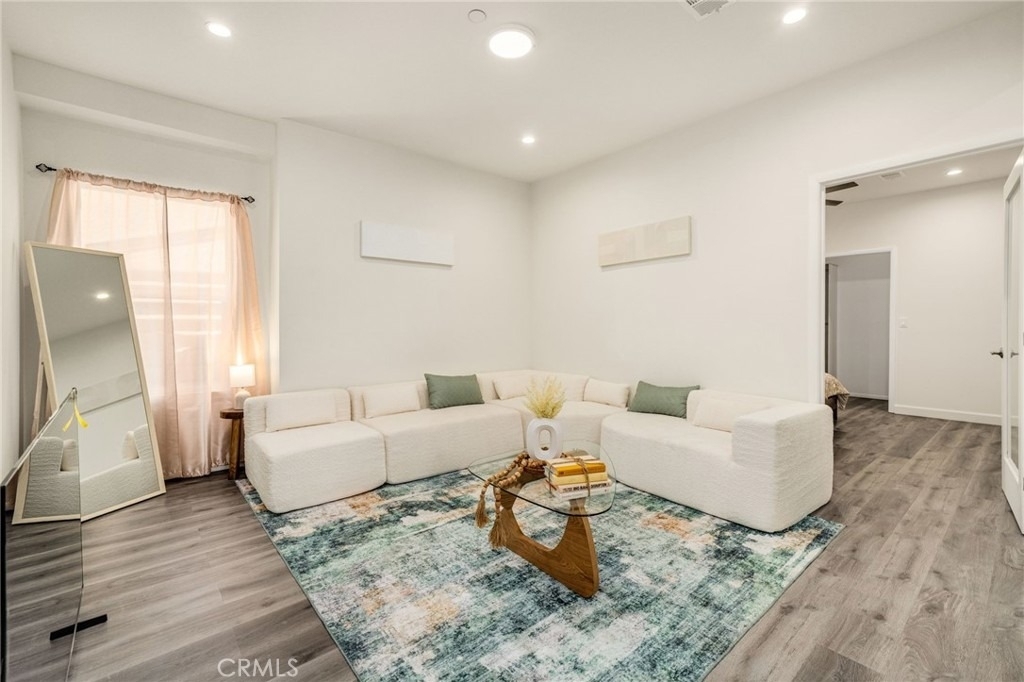 4410 Bowman - Photo 9