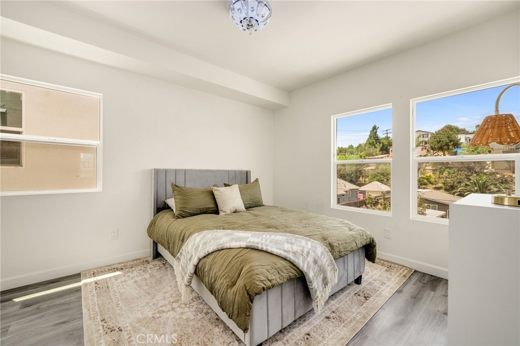 4410 Bowman - Photo 5