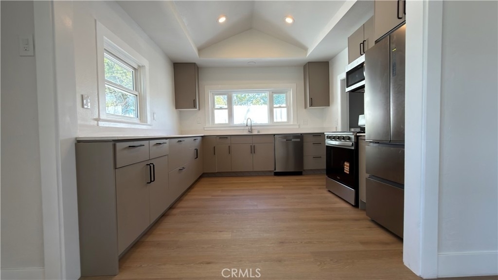 2315 Berry Street - Photo 1
