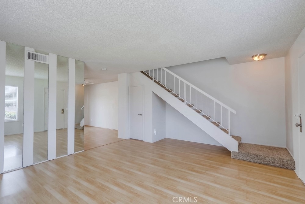 9502 Pettswood Dr - Photo 4