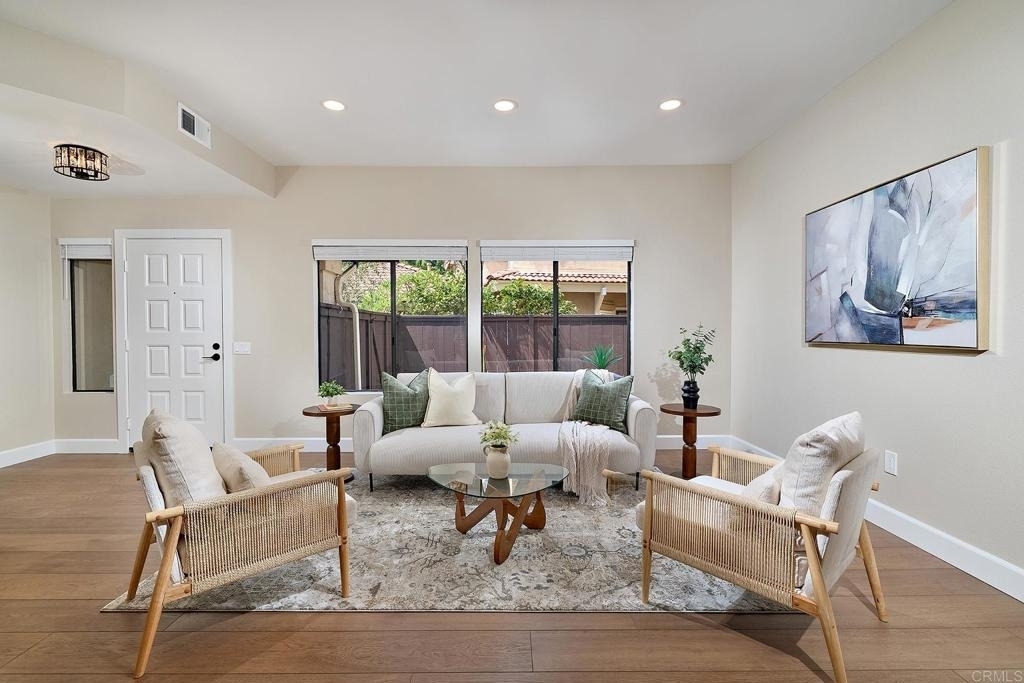 3045 Greenwich Street - Photo 4
