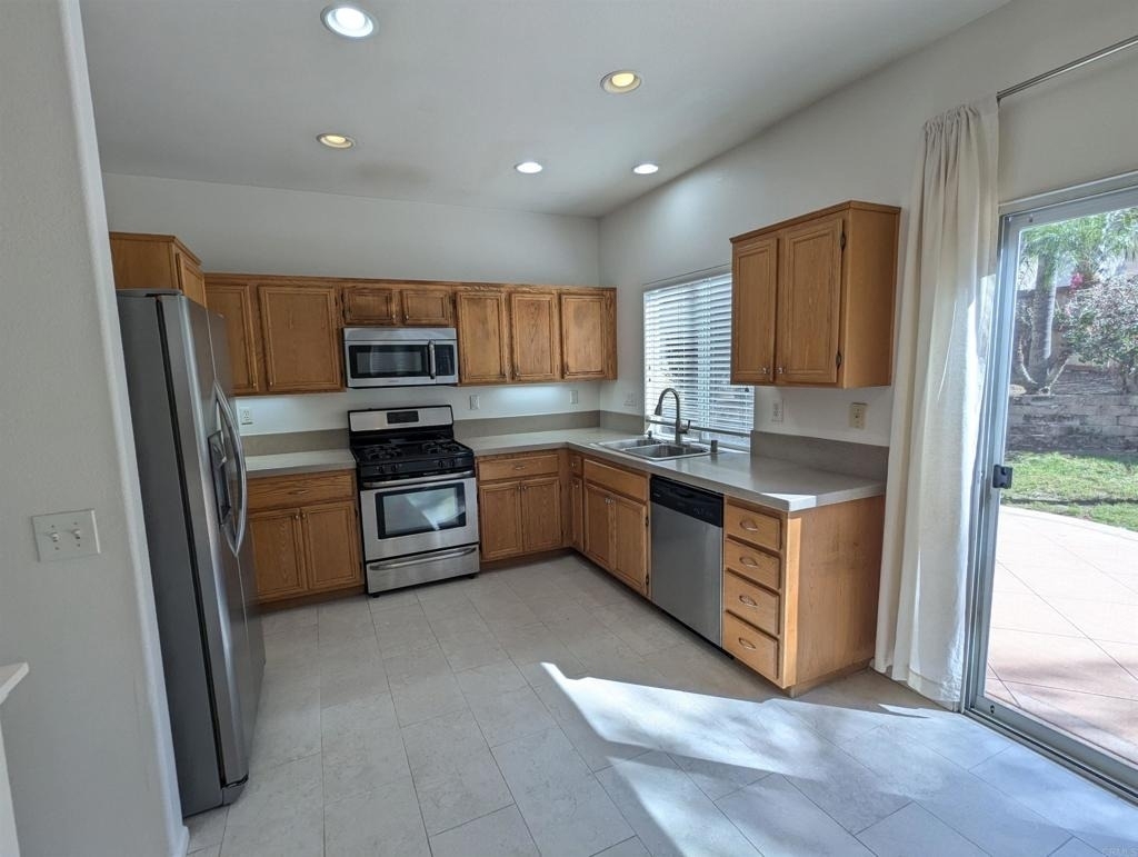 4737 Lagunita Way - Photo 3
