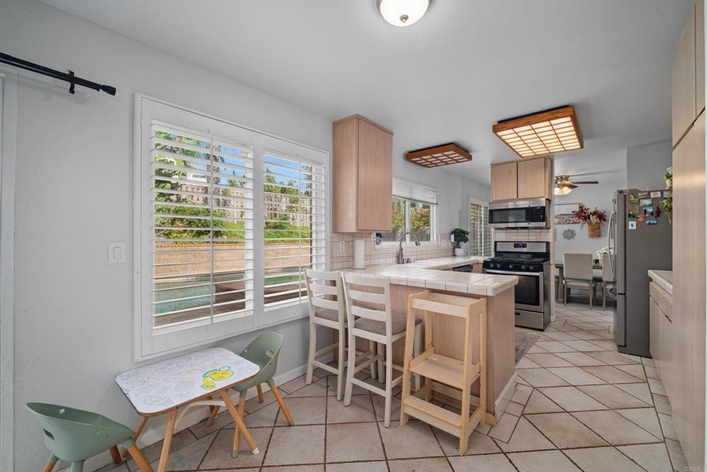 1015 Sparrow Ct - Photo 5
