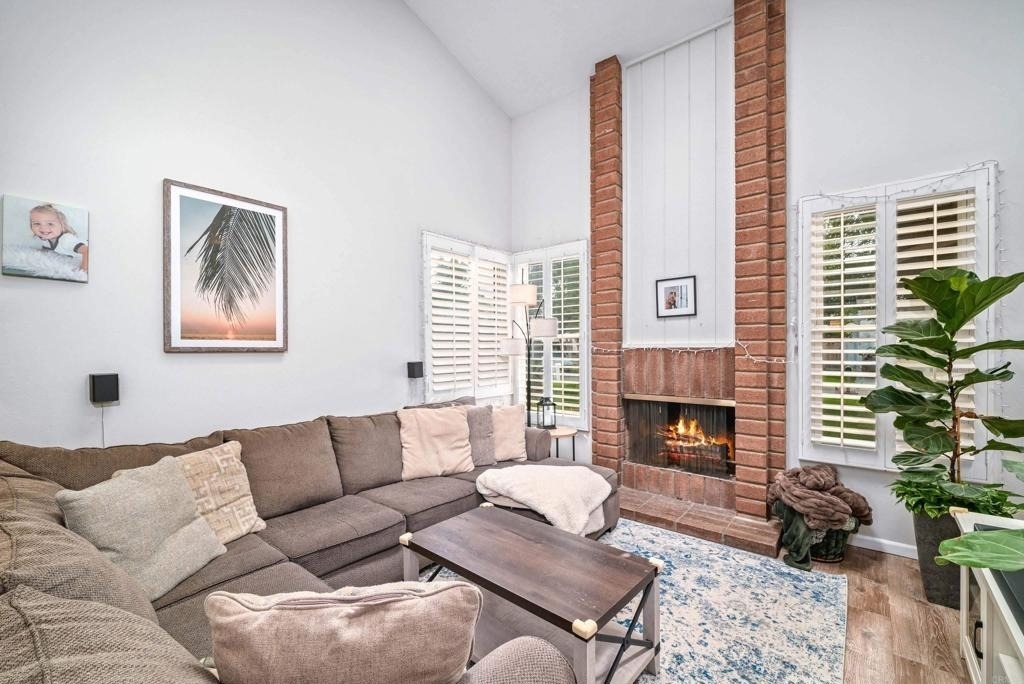 1015 Sparrow Ct - Photo 3