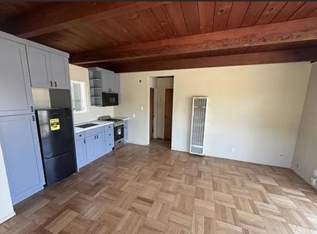 2562 Francisco Boulevard - Photo 2