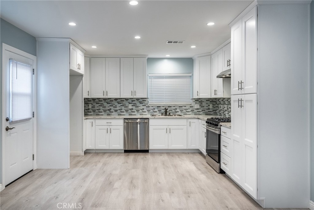 1400 Leland Way - Photo 9